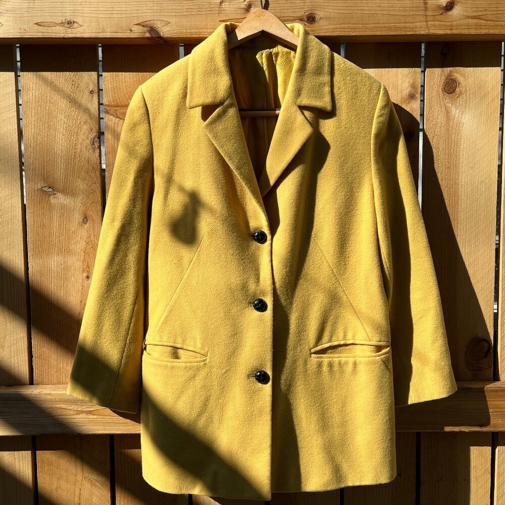 AmAzInG Mustard Yellow Wool Coat OLSEN collection, refer to measurements sz 8/10